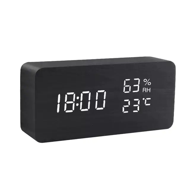 Reloj LED con alarma