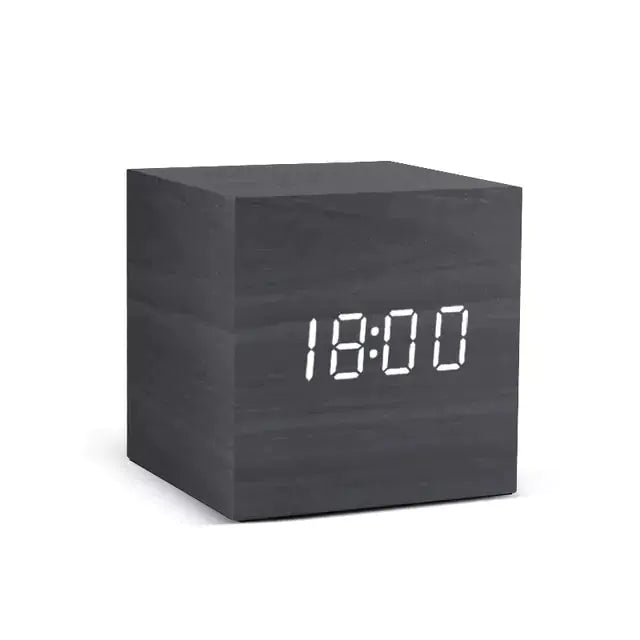 Reloj LED con alarma