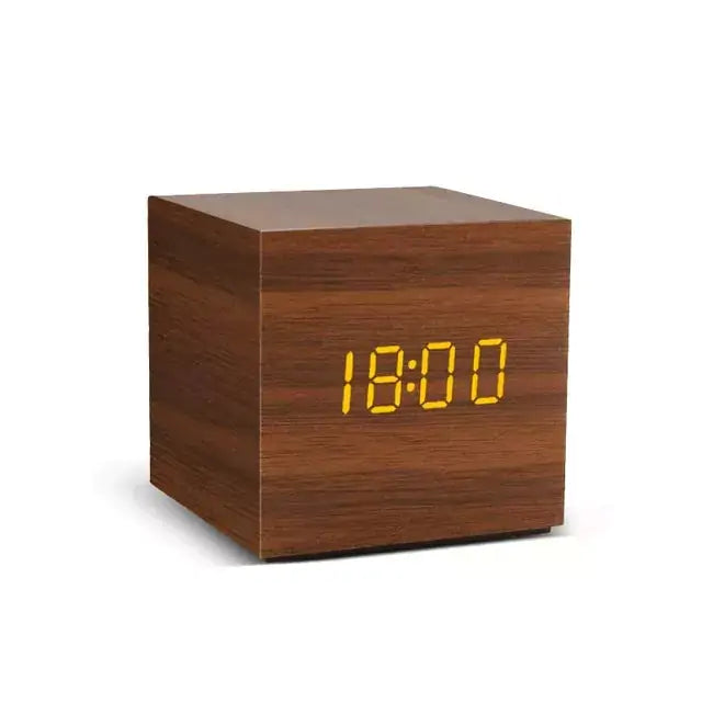 Reloj LED con alarma