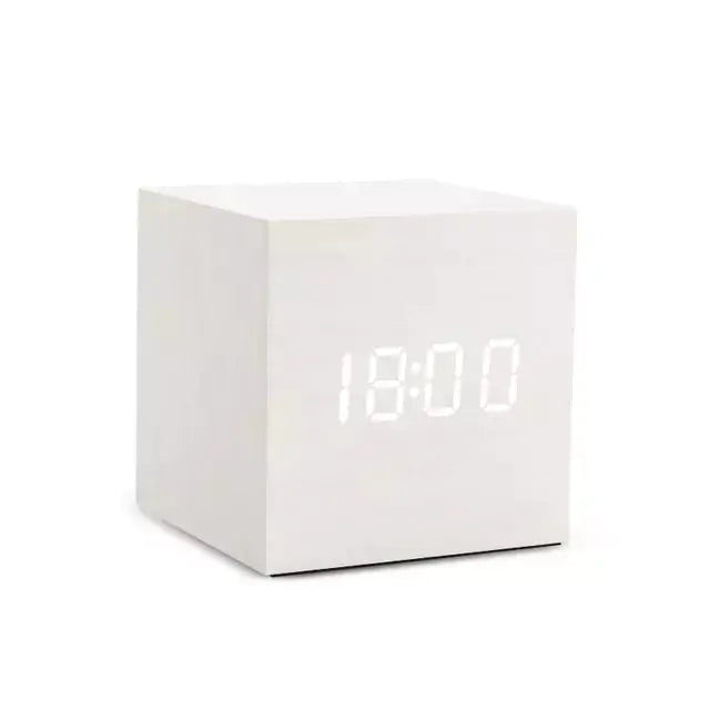 Reloj LED con alarma